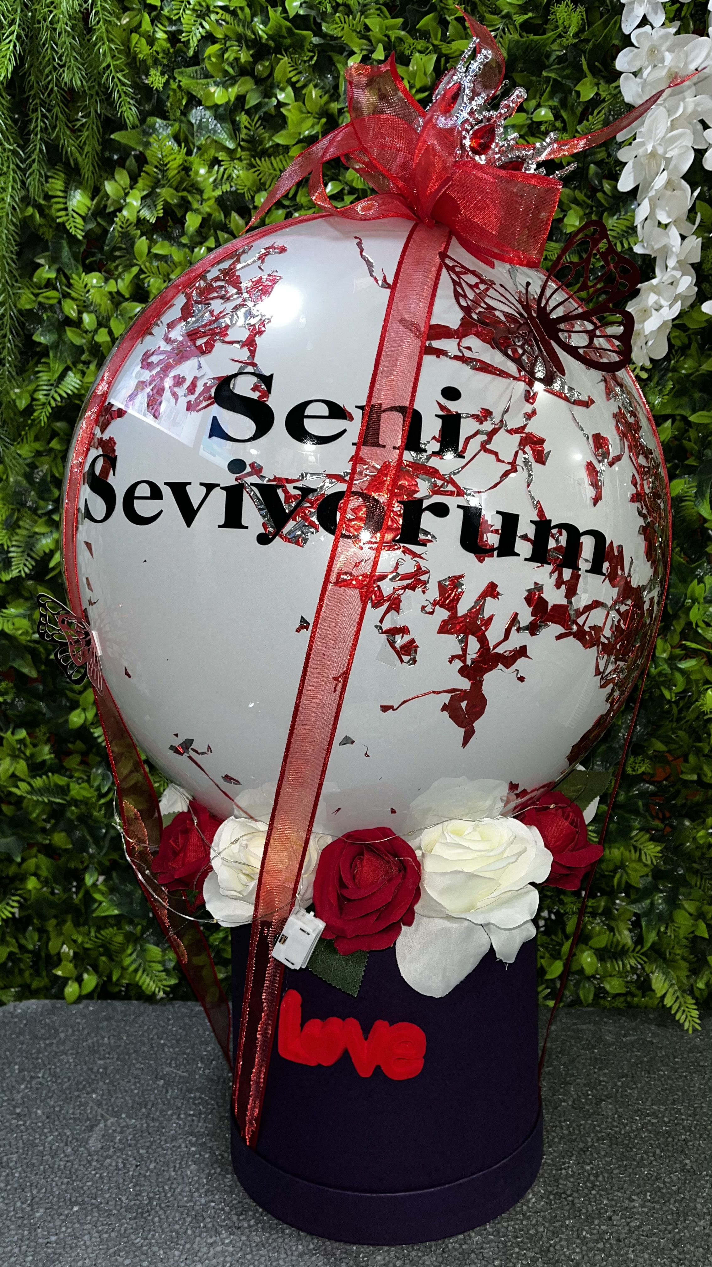 Kutu Balonlu Aranjman